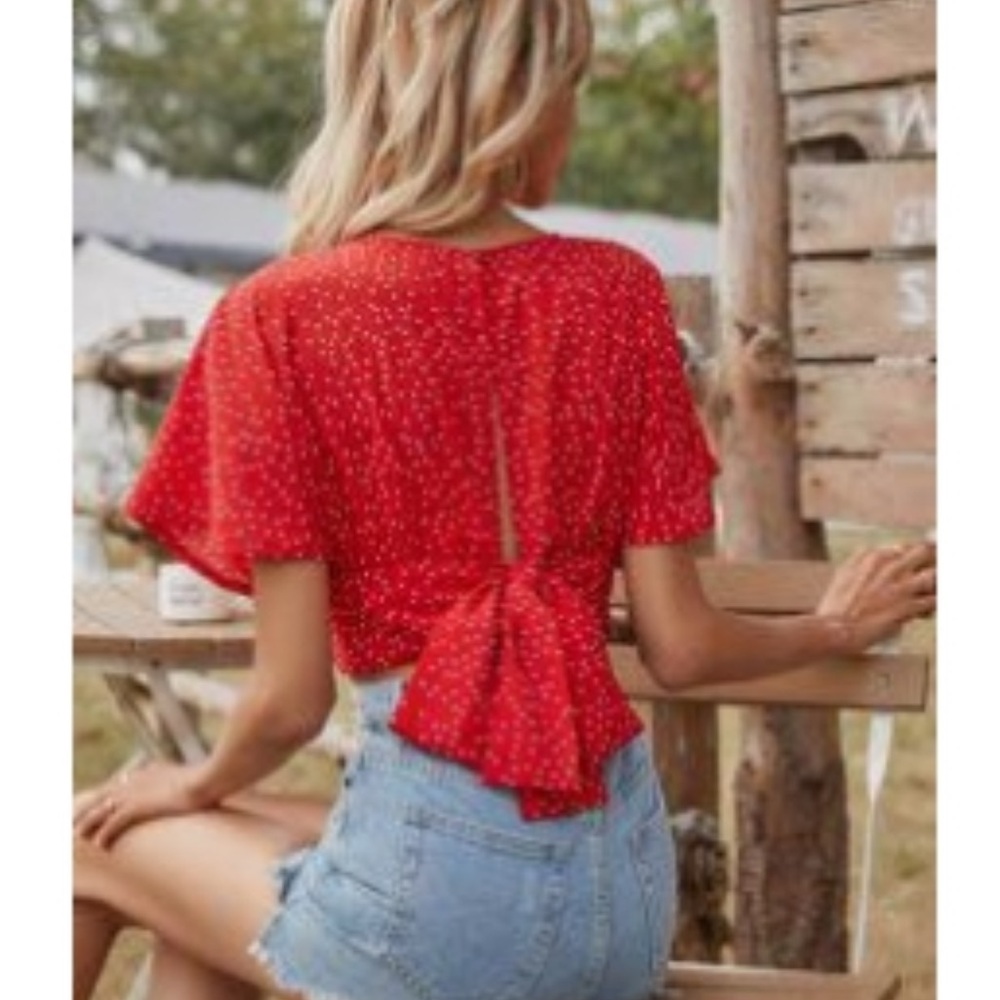 Size S Cropped Red Blouse